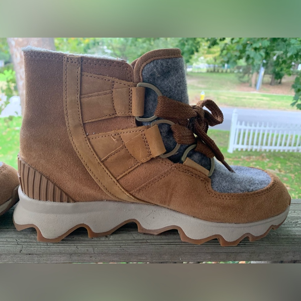 Sorel boots - Picture 5 of 6